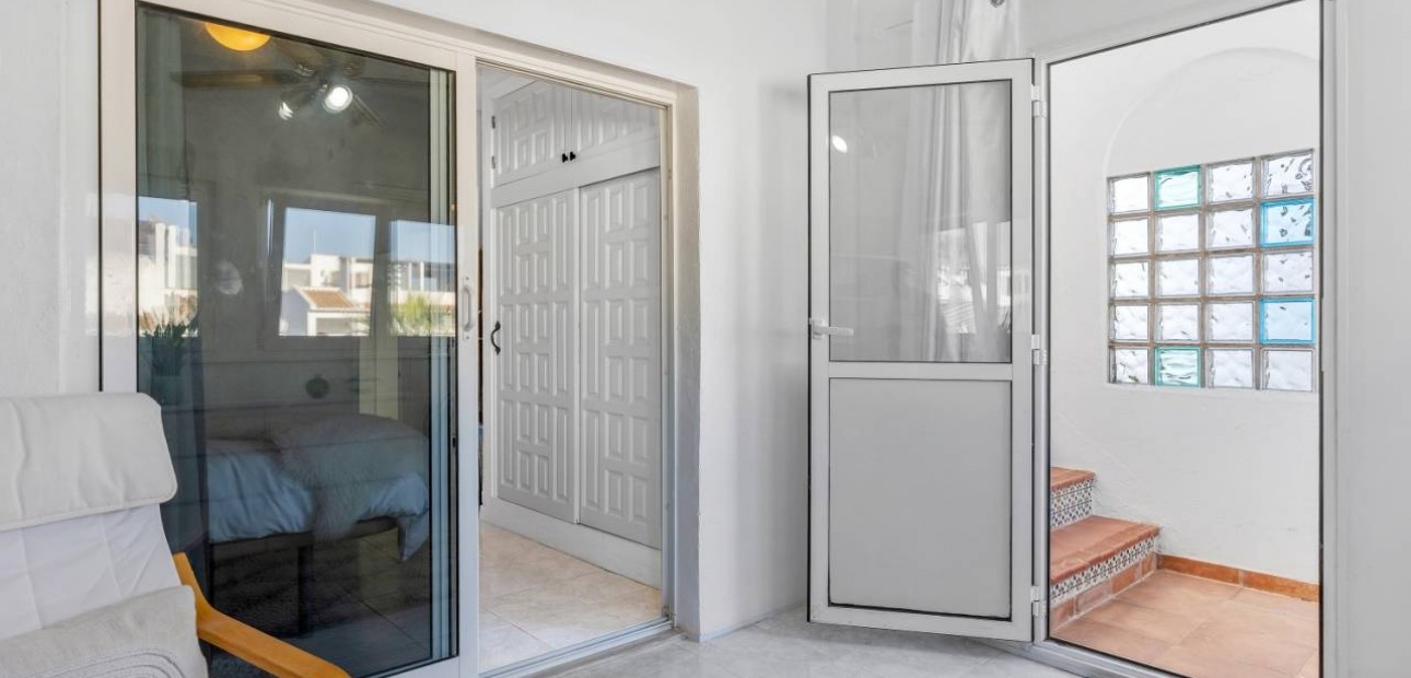 Sale - Villa -
Ciudad Quesada