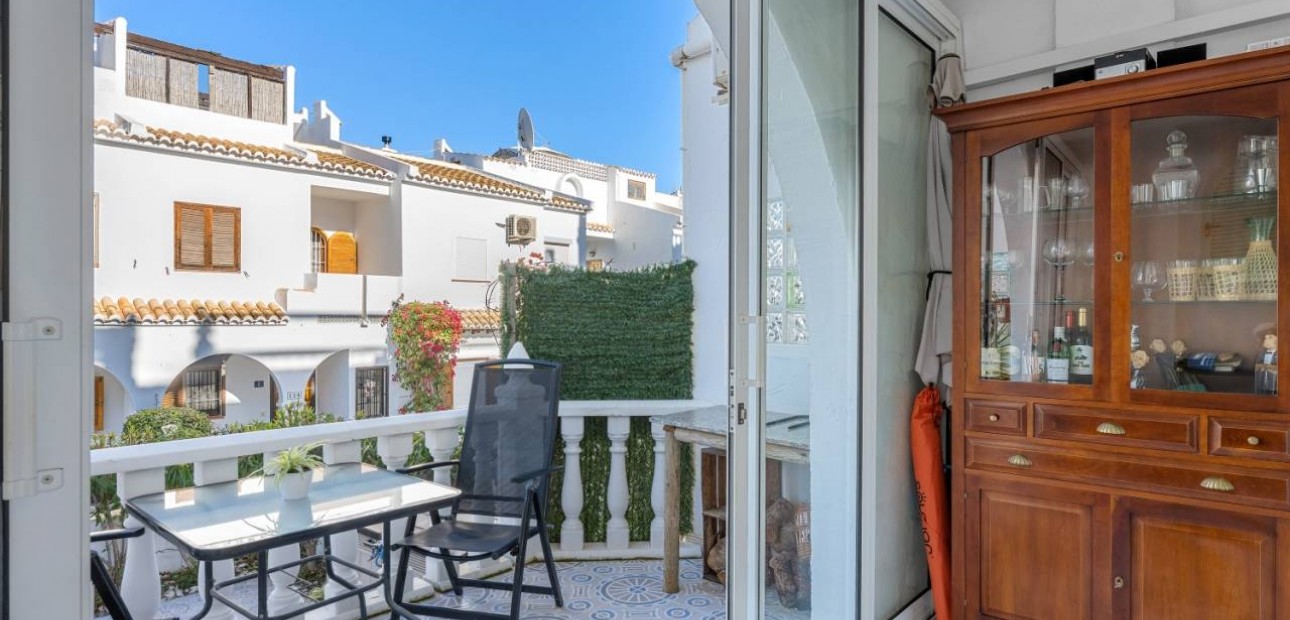 Sale - Villa -
Ciudad Quesada