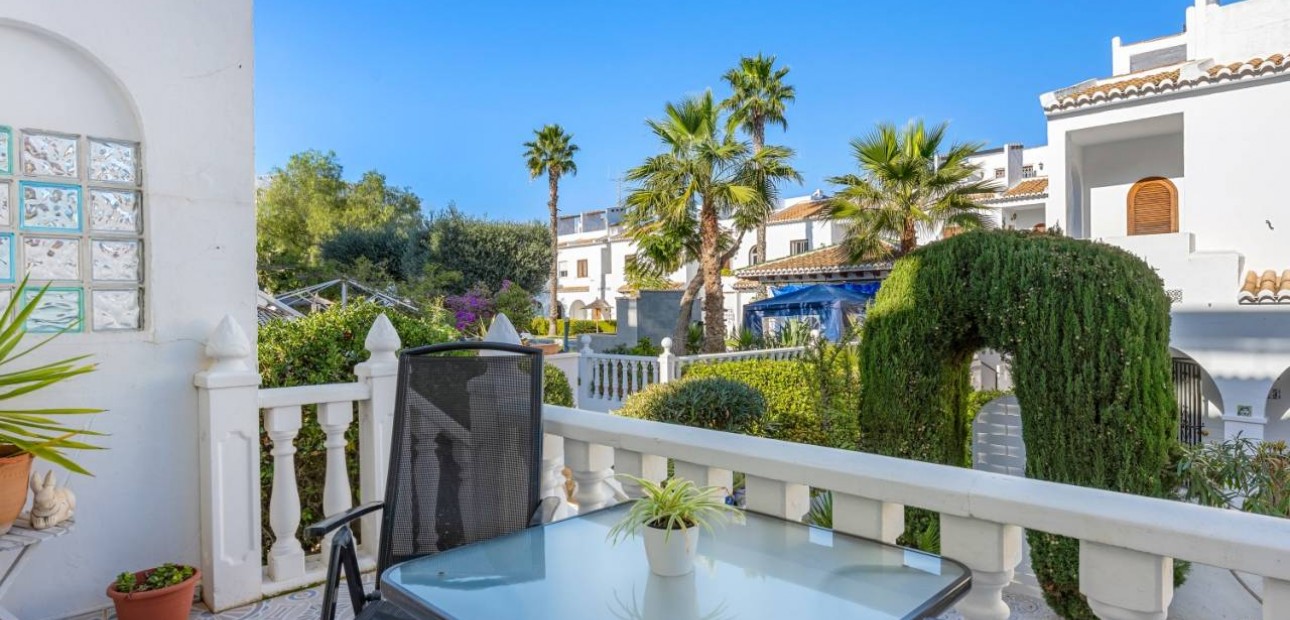 Sale - Villa -
Ciudad Quesada