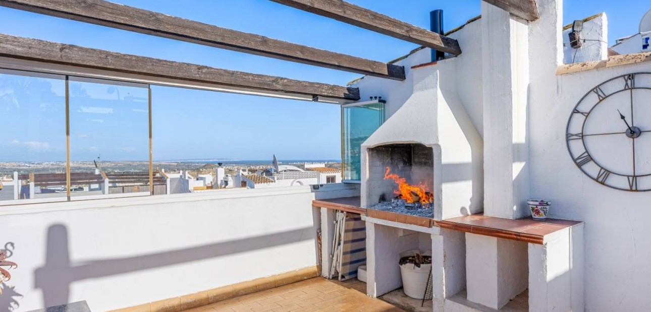 Sale - Villa -
Ciudad Quesada