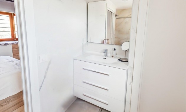 Venta - House -
ANDRATX