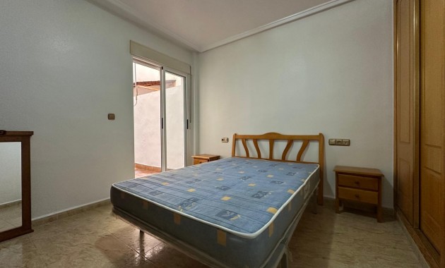 Venta - Ground Floor -
Los Montesinos