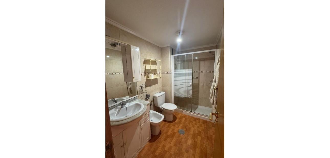 Herverkoop - Penthouse -
Torrevieja - Playa de los locos