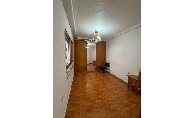 Herverkoop - Penthouse -
Torrevieja - Playa de los locos