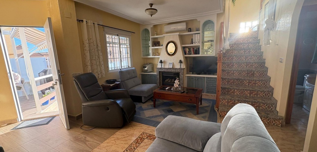 Venta - Terraced house -
Orihuela Costa - Lomas de Campoamor-Las Ramblas