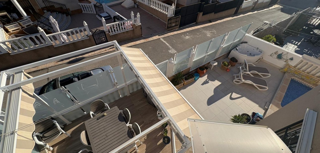 Venta - Terraced house -
Orihuela Costa - Lomas de Campoamor-Las Ramblas