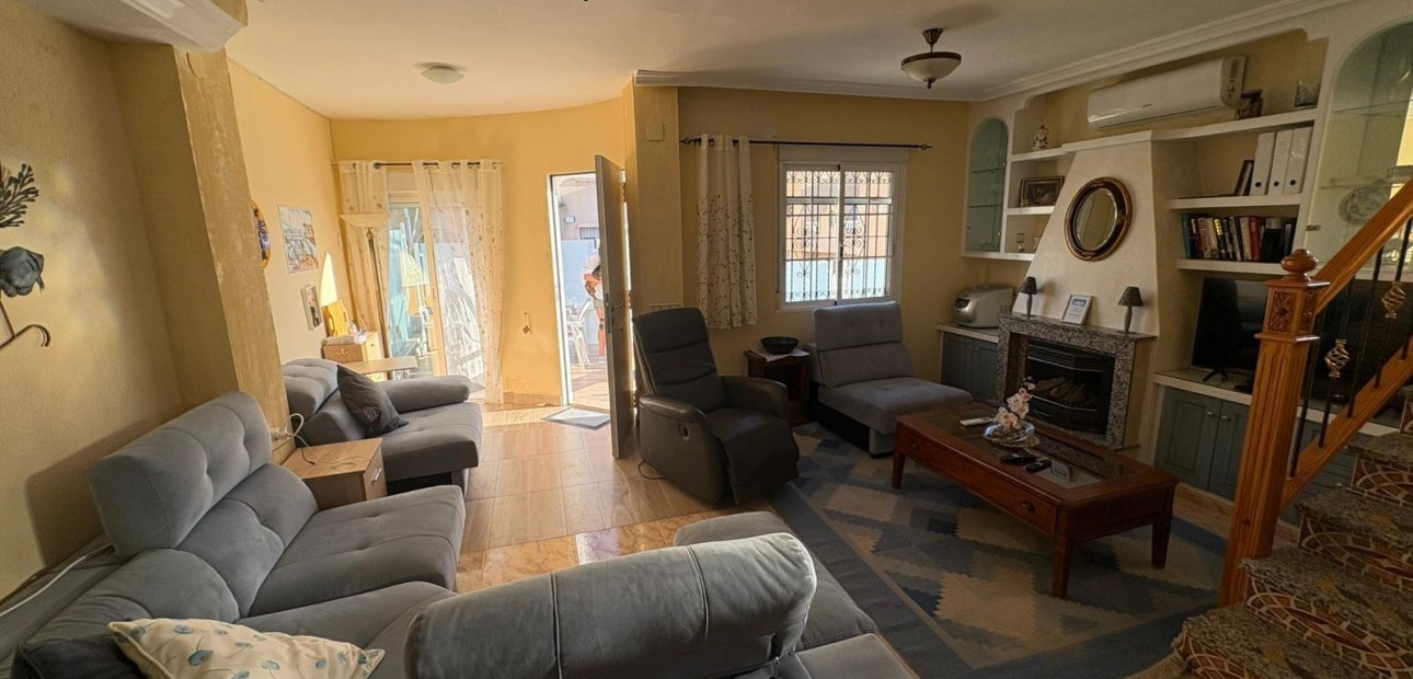 Venta - Terraced house -
Orihuela Costa - Lomas de Campoamor-Las Ramblas