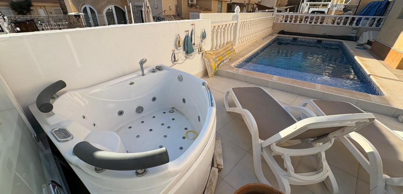 Venta - Terraced house -
Orihuela Costa - Lomas de Campoamor-Las Ramblas