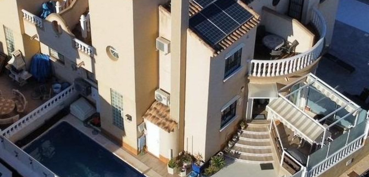 Venta - Terraced house -
Orihuela Costa - Lomas de Campoamor-Las Ramblas