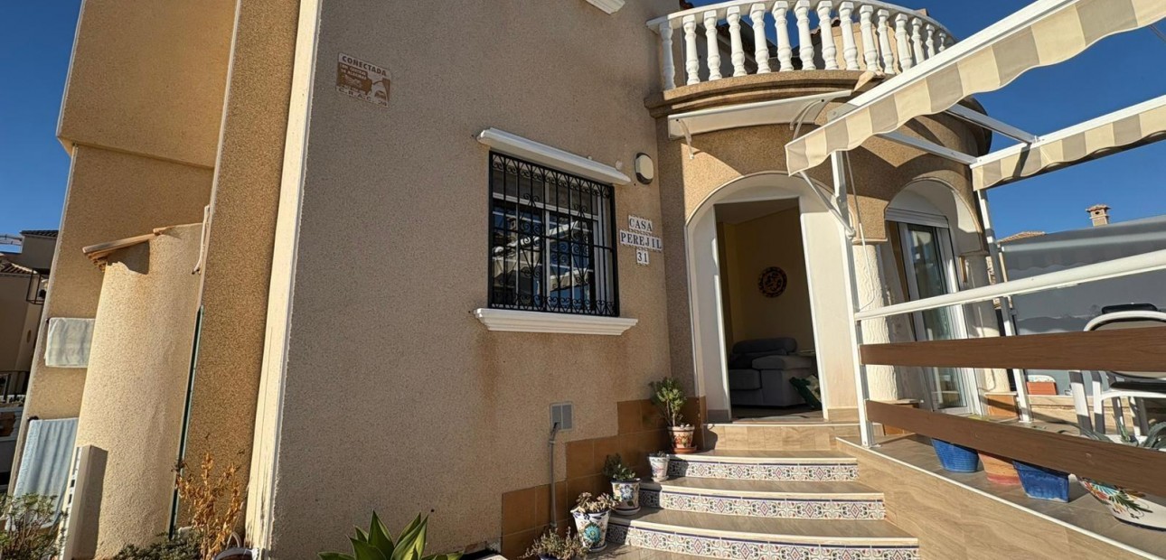 Venta - Terraced house -
Orihuela Costa - Lomas de Campoamor-Las Ramblas