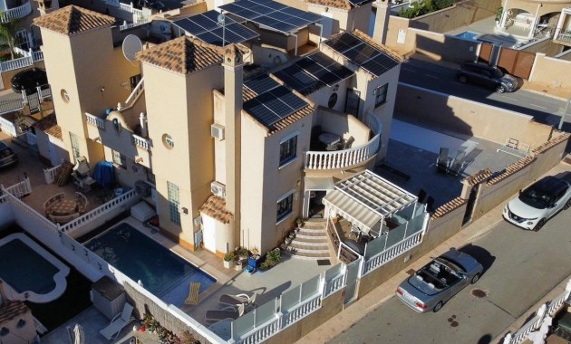 Venta - Terraced house -
Orihuela Costa - Lomas de Campoamor-Las Ramblas