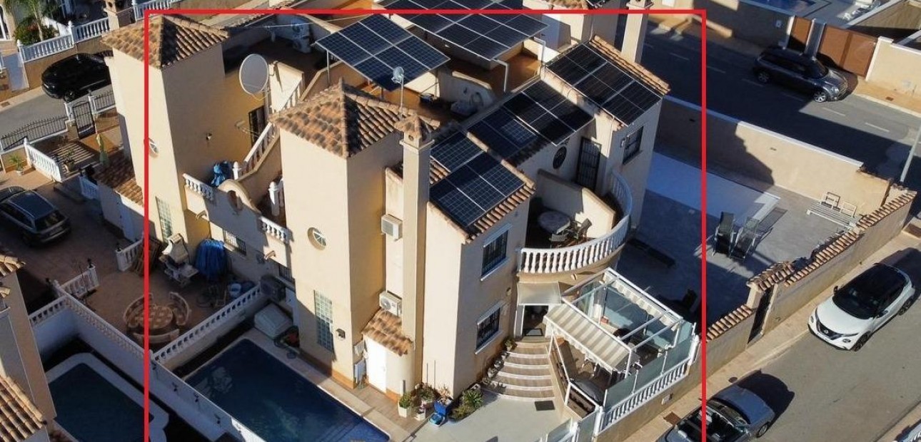 Venta - Terraced house -
Orihuela Costa - Lomas de Campoamor-Las Ramblas