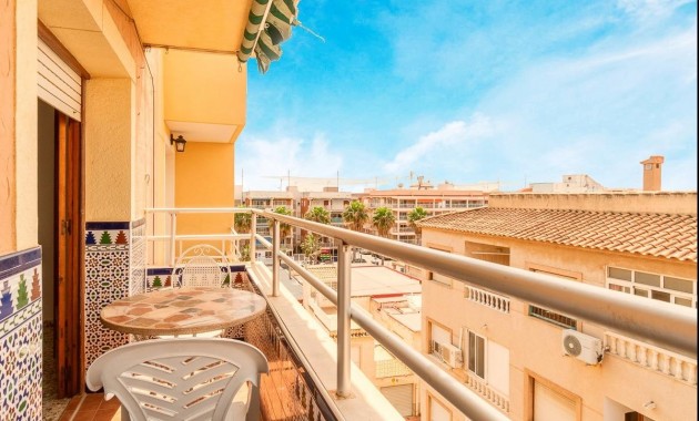 Herverkoop - Penthouse -
Torrevieja - Playa de los Naufragos