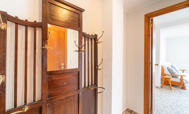 Herverkoop - Penthouse -
Torrevieja - Playa de los Naufragos