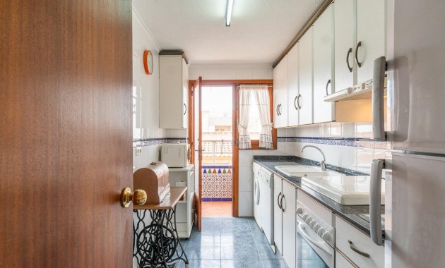 Herverkoop - Penthouse -
Torrevieja - Playa de los Naufragos