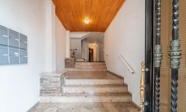 Herverkoop - Penthouse -
Torrevieja - Playa de los Naufragos