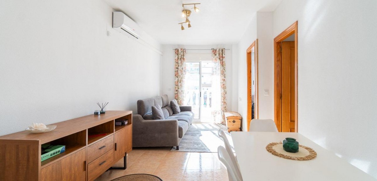 Venta - Flat -
Torrevieja - Centro