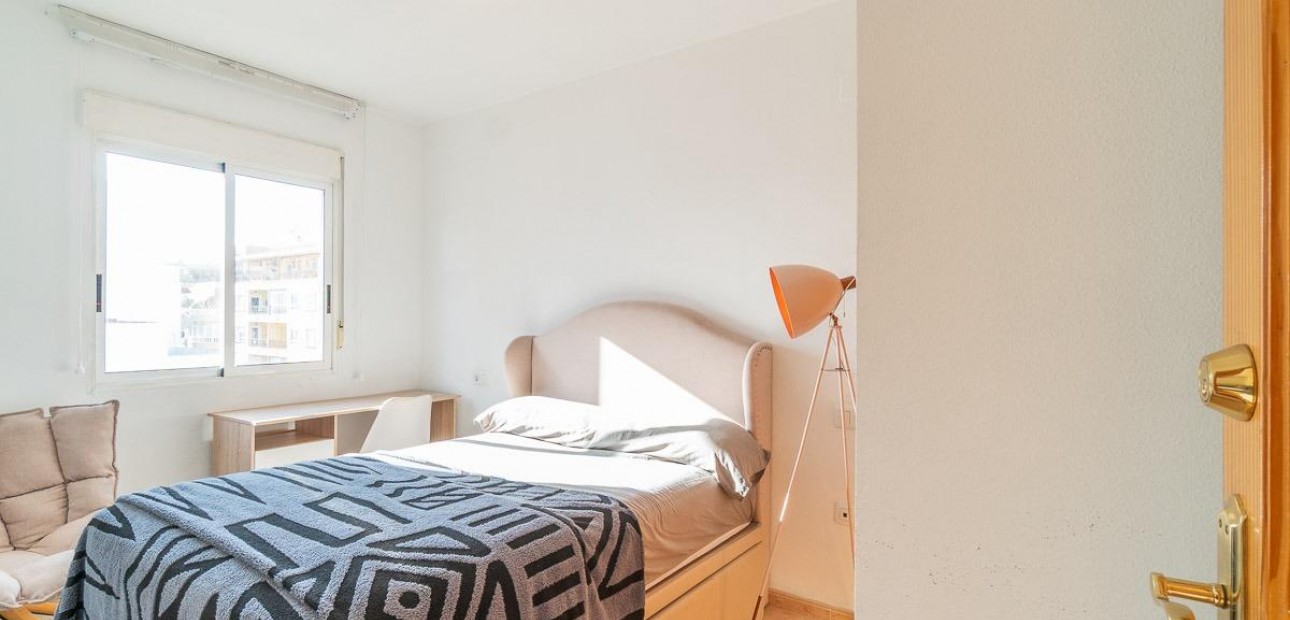 Venta - Flat -
Torrevieja - Centro