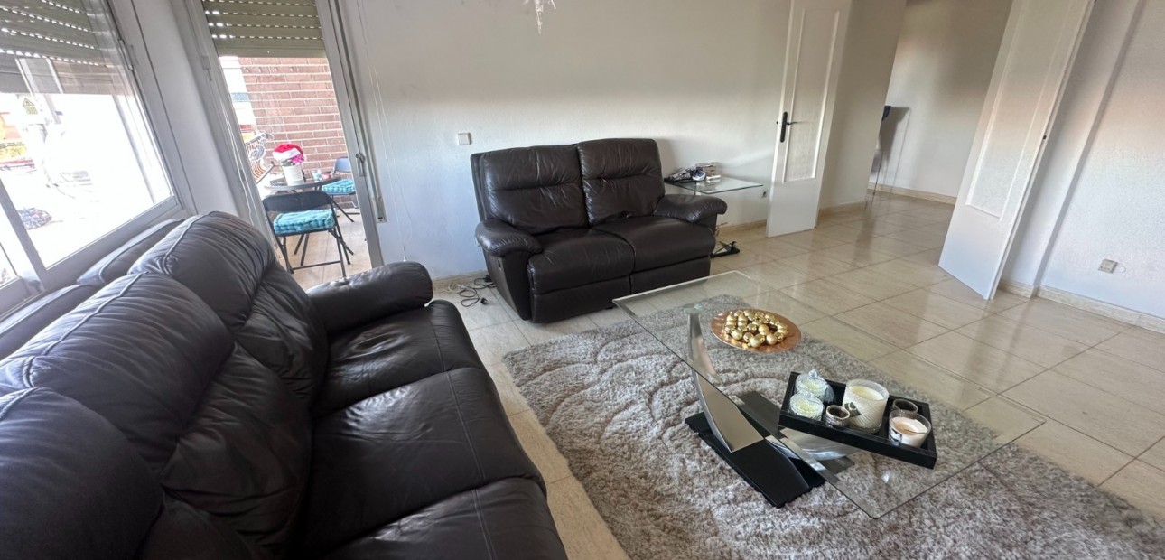 Sale - Apartment / flat -
Jacarilla