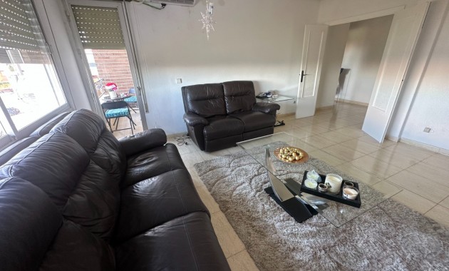 Sale - Apartment / flat -
Jacarilla