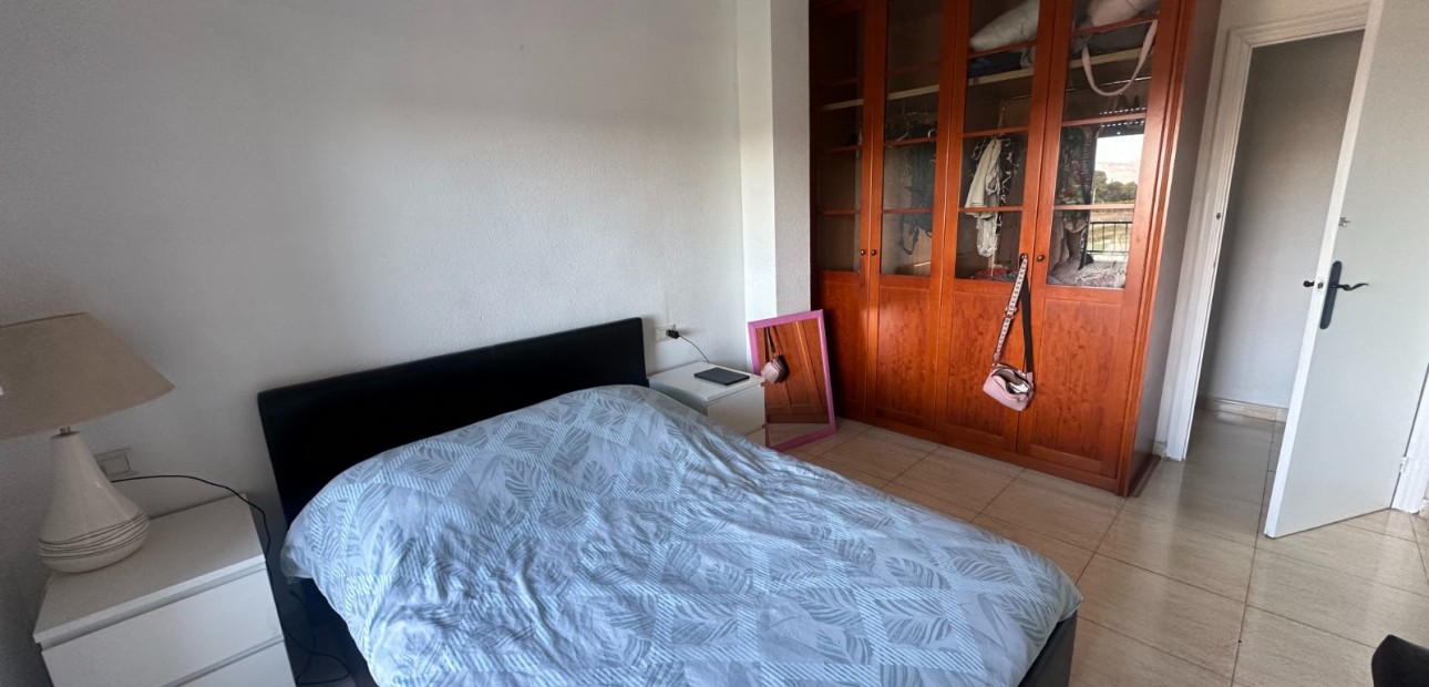 Sale - Apartment / flat -
Jacarilla