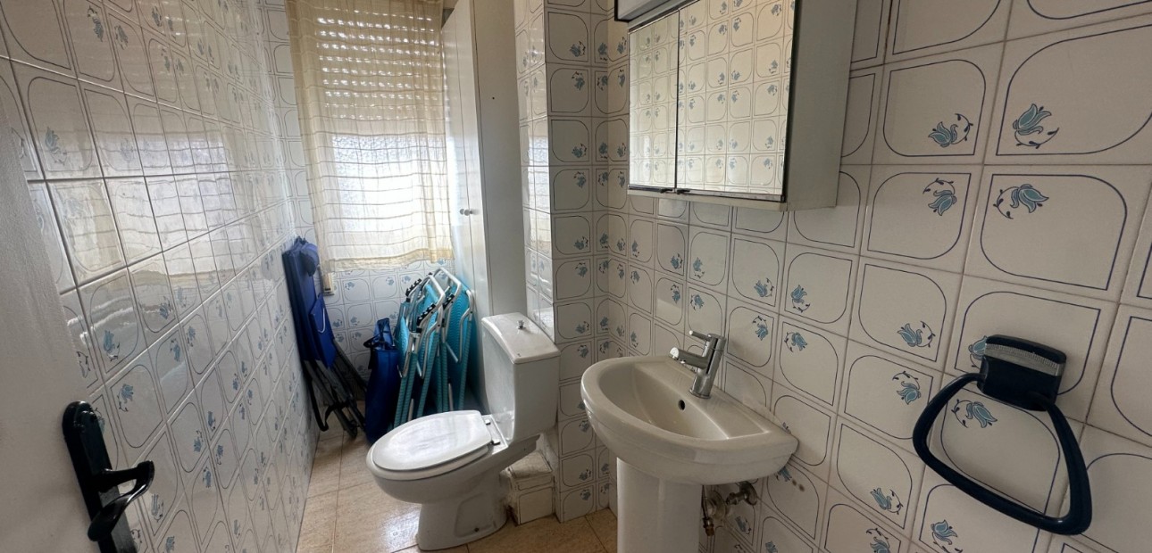 Sale - Apartment / flat -
Jacarilla