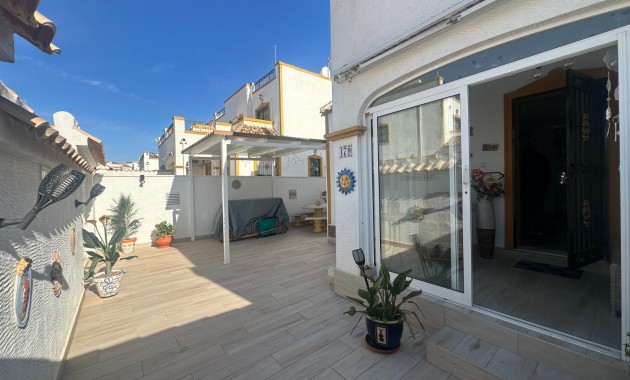 Venta - Adosado -
Orihuela - Entre Naranjos Vistabella