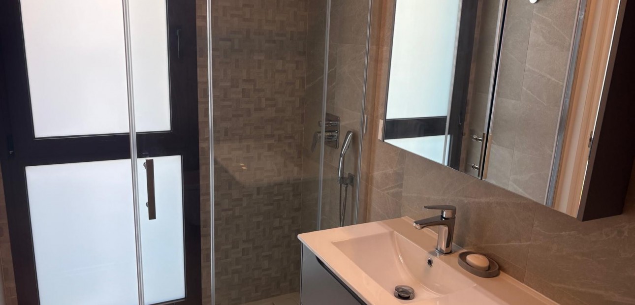 Venta - Semi Detached Villa -
Algorfa - La Finca Golf Resort