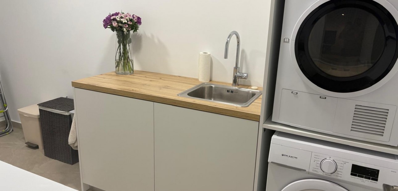 Venta - Semi Detached Villa -
Algorfa - La Finca Golf Resort