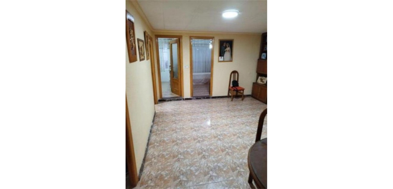 Sale - Apartment / flat -
Guardamar del Segura - Pueblo