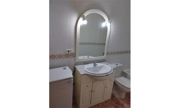 Sale - Apartment / flat -
Guardamar del Segura - Pueblo