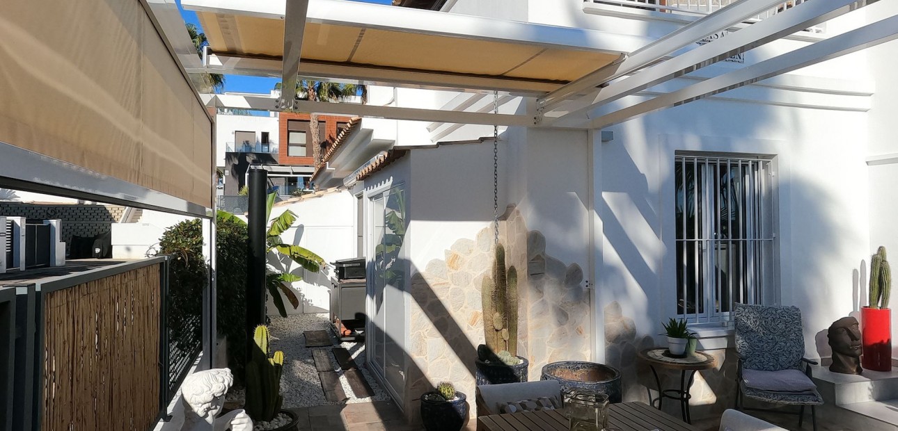 Sale - Detached Villa -
Algorfa - La Finca Golf Resort