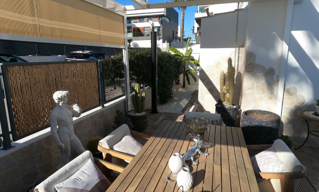 Sale - Detached Villa -
Algorfa - La Finca Golf Resort