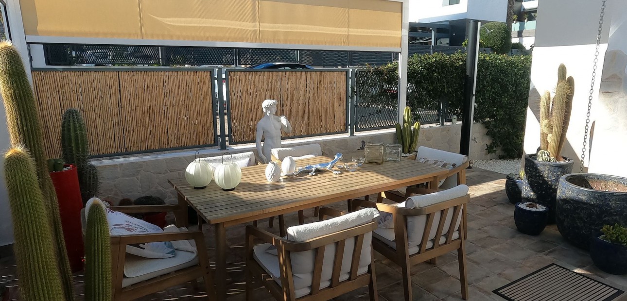 Sale - Detached Villa -
Algorfa - La Finca Golf Resort