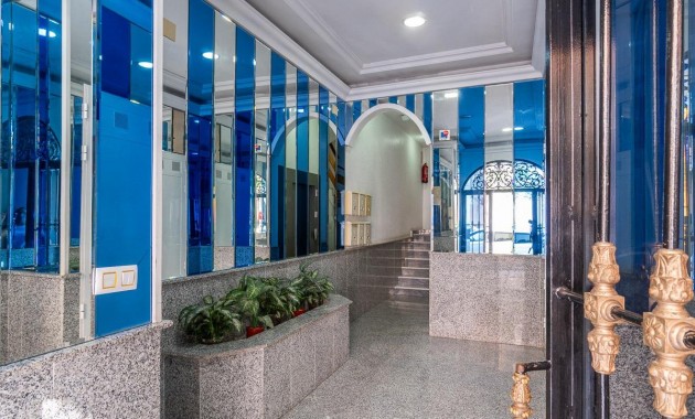 Herverkoop - Appartement / flat -
Torrevieja - Centro
