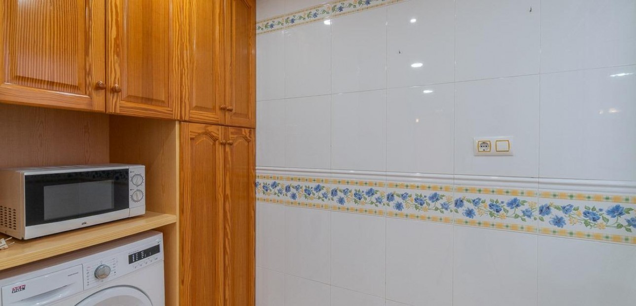 Herverkoop - Appartement / flat -
Torrevieja - Centro