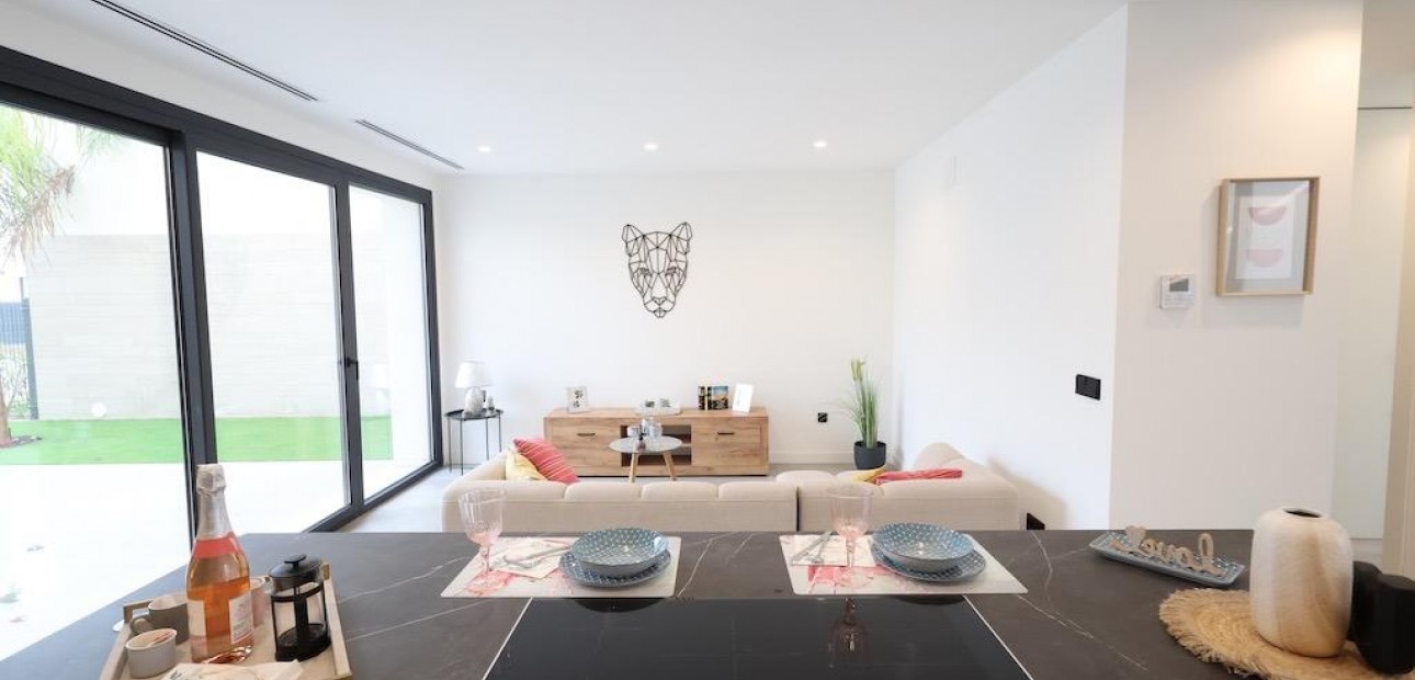 Herverkoop - Villa -
Los Alcázares - Santa Rosalía