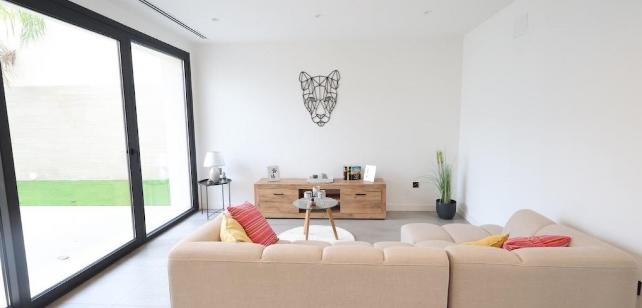 Herverkoop - Villa -
Los Alcázares - Santa Rosalía