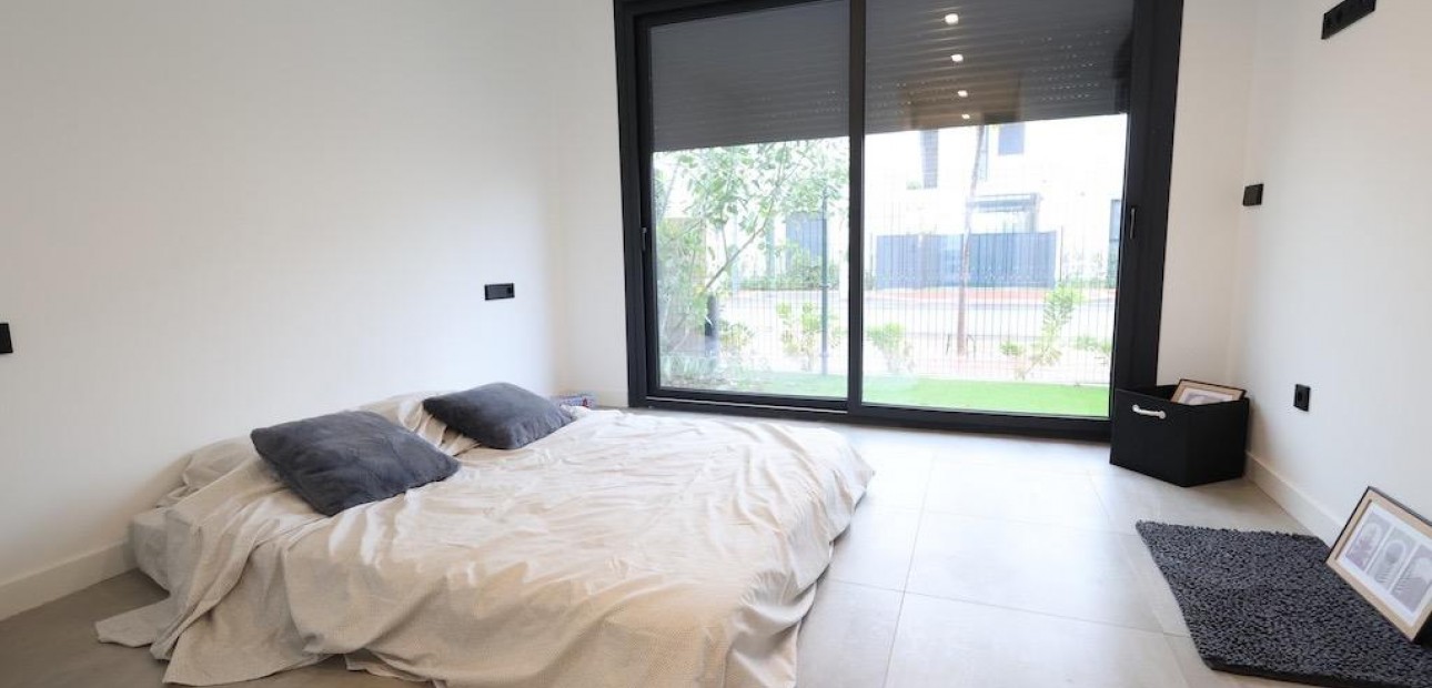 Herverkoop - Villa -
Los Alcázares - Santa Rosalía