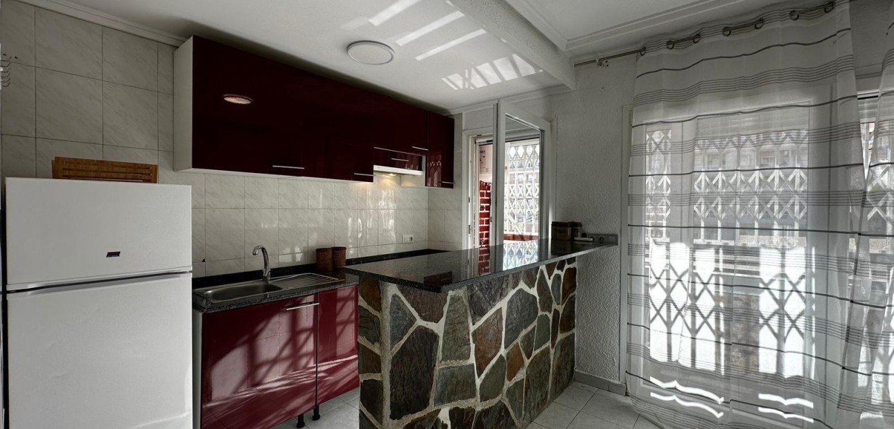 Herverkoop - Appartement / flat -
Torrevieja - torrevieja