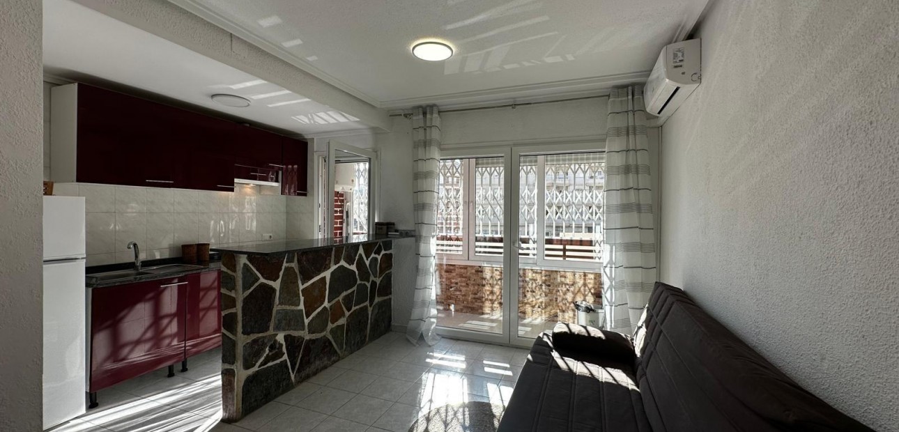 Herverkoop - Appartement / flat -
Torrevieja - torrevieja