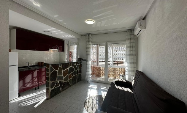 Herverkoop - Appartement / flat -
Torrevieja - torrevieja