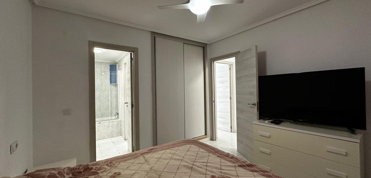 Herverkoop - Appartement / flat -
Torrevieja - torrevieja