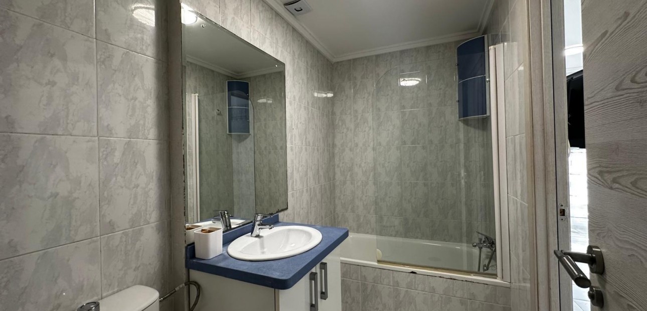 Herverkoop - Appartement / flat -
Torrevieja - torrevieja