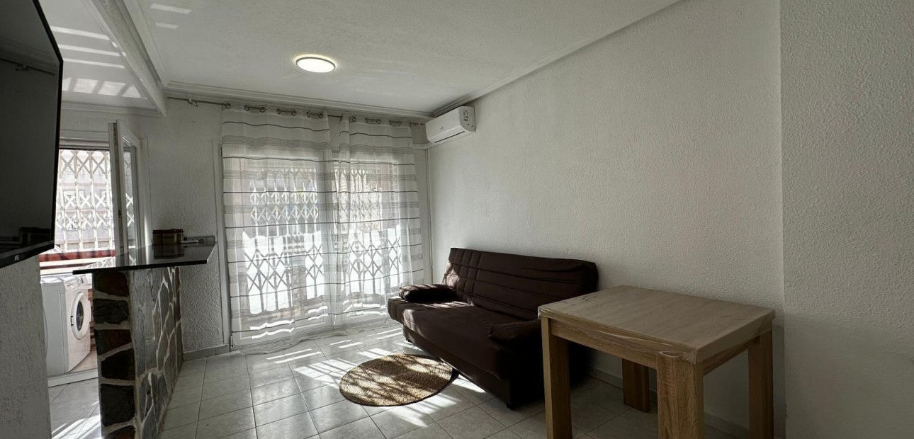 Herverkoop - Appartement / flat -
Torrevieja - torrevieja