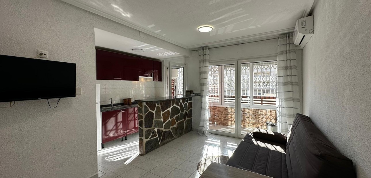 Herverkoop - Appartement / flat -
Torrevieja - torrevieja