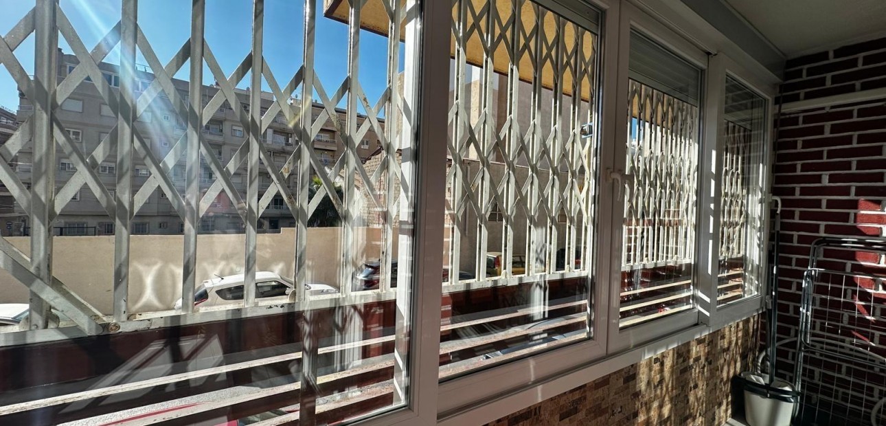 Herverkoop - Appartement / flat -
Torrevieja - torrevieja