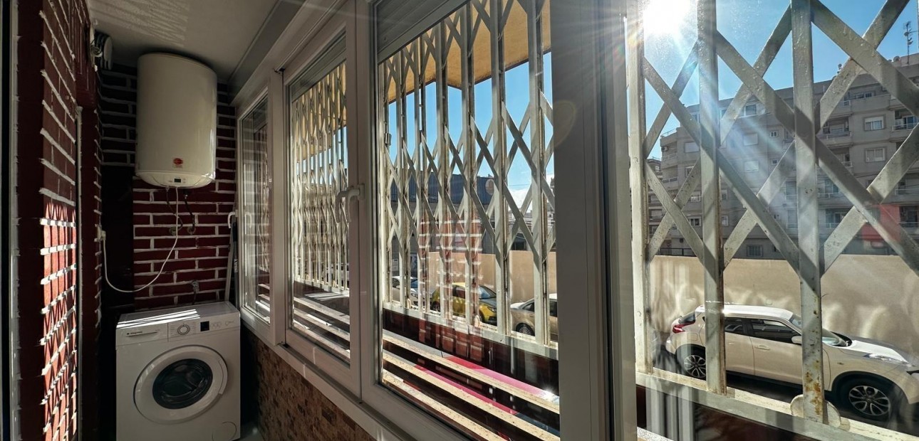 Herverkoop - Appartement / flat -
Torrevieja - torrevieja