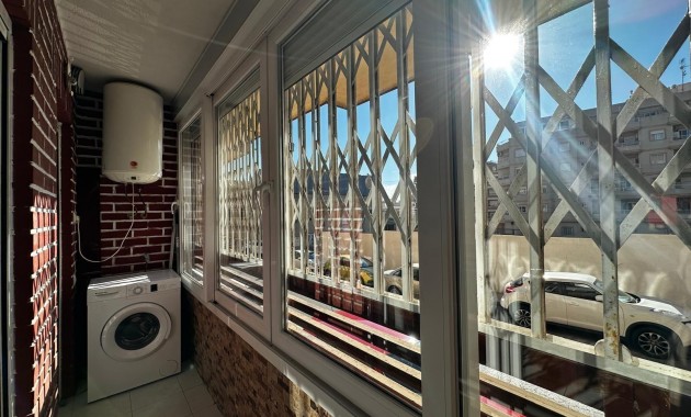 Herverkoop - Appartement / flat -
Torrevieja - torrevieja