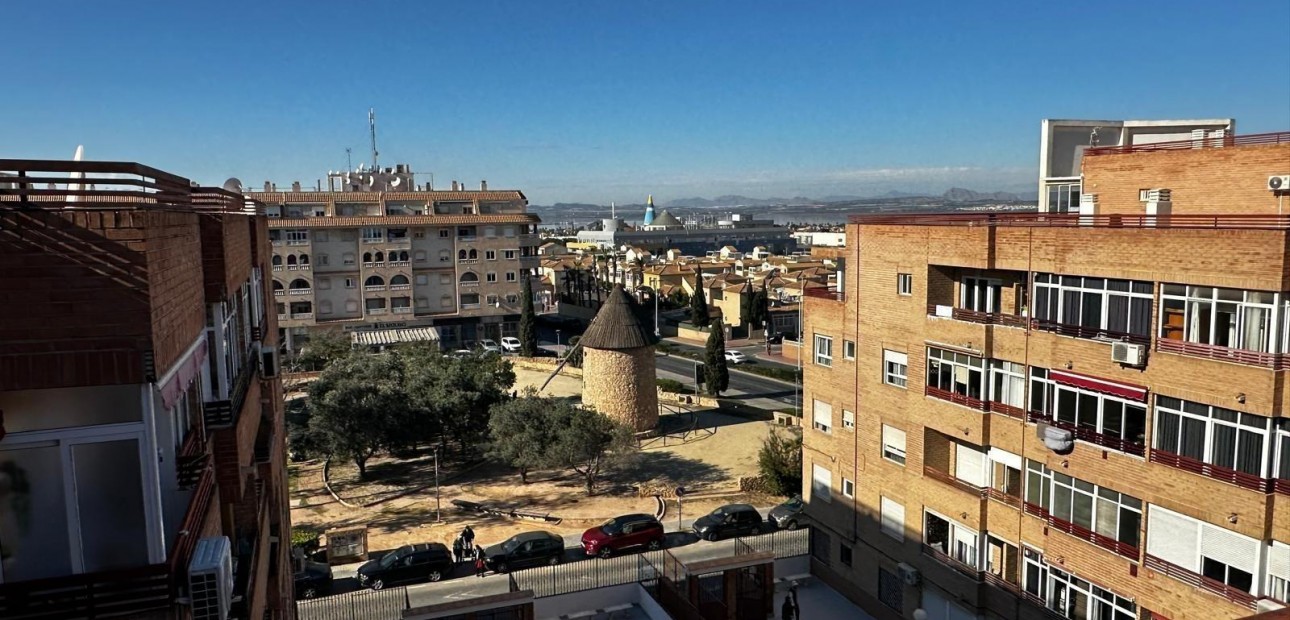 Herverkoop - Appartement / flat -
Torrevieja - torrevieja